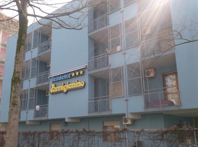 Residence Parmigianino Parma Exterior photo